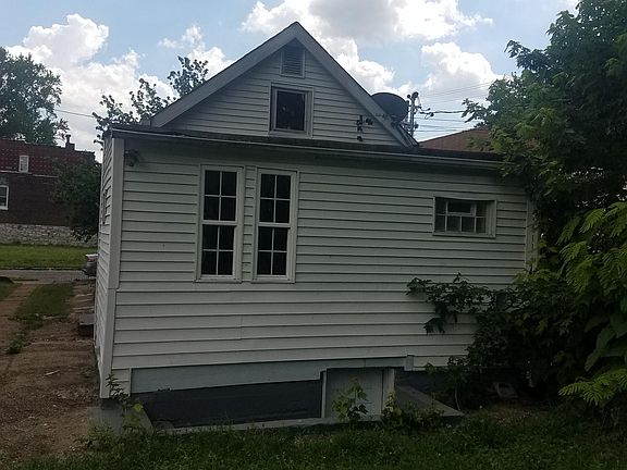 2nd image of 2807 Chariton St