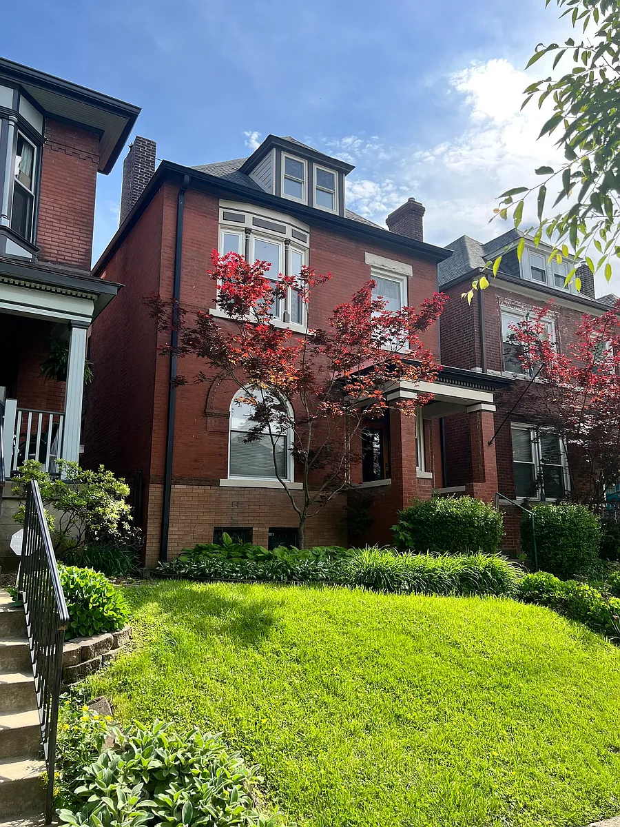 Building Photo - 3850 Hartford St