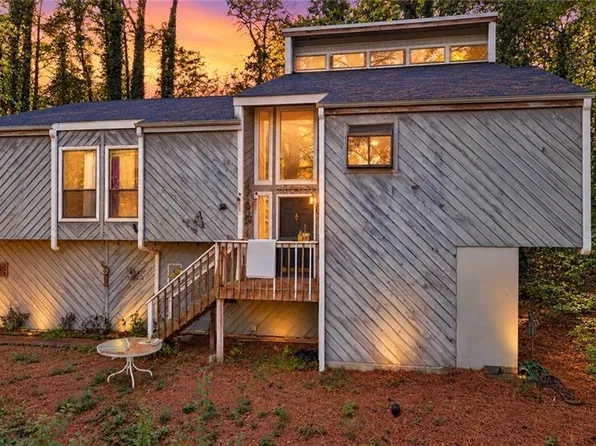 2932 Rock Bridge Dr NE, Marietta, GA 30066