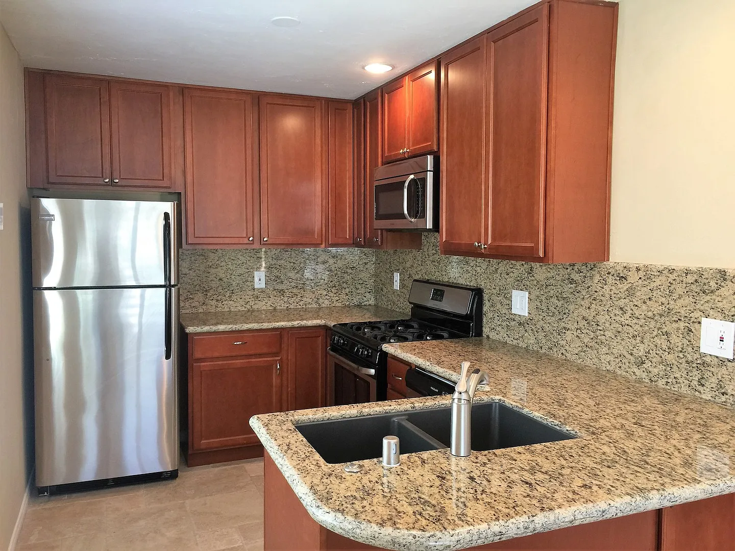 Gorgeous Unit in Imperial Beach! — Photo 4