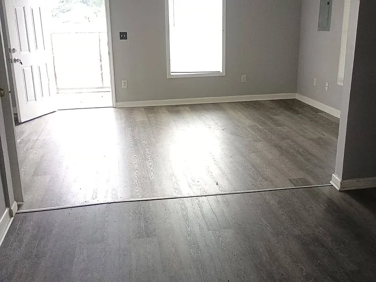 684 Mitchell St — Photo 3