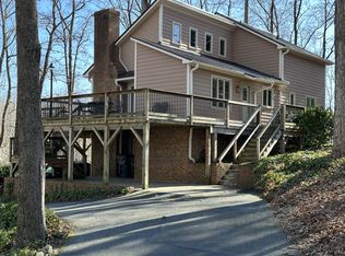 2022 Beeson Rd, Oak Ridge, NC 27310