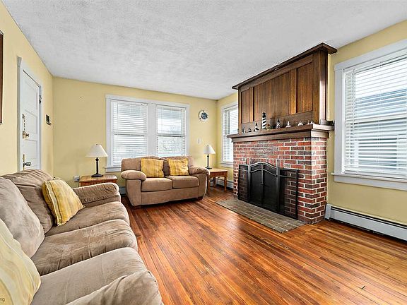 2nd image of 205 E 25th Ave #4