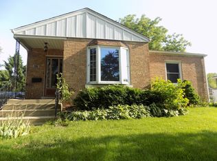 617 E Park Blvd, Villa Park, IL 60181