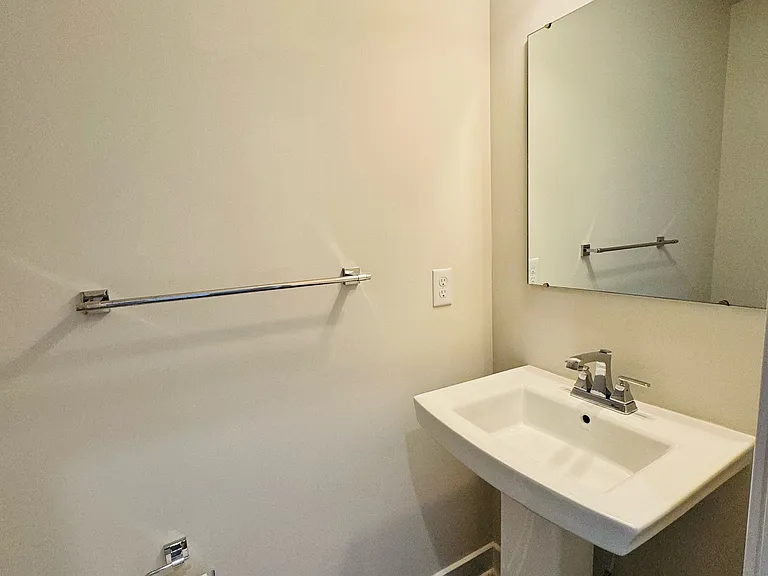 210 Clearwood Dr — Photo 10
