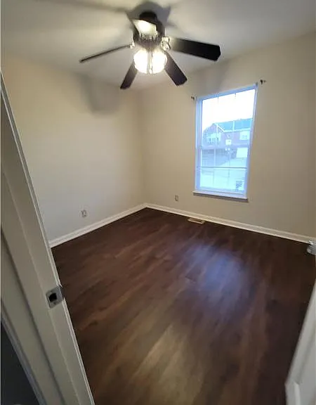 2824 Lauren Meadows Dr — Photo 20