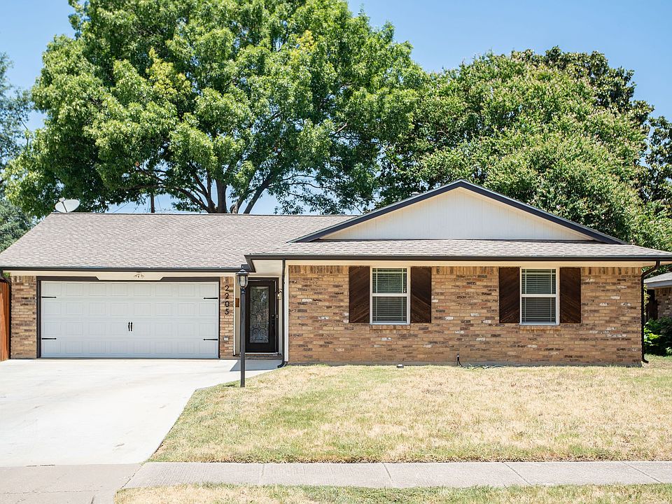 1st image of 2205 Indian Creek Dr