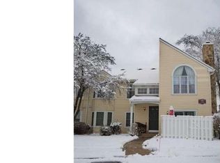 2 Dennis Ct, Hightstown, NJ 08520