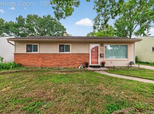 35026 Fairchild St, Westland, MI 48186