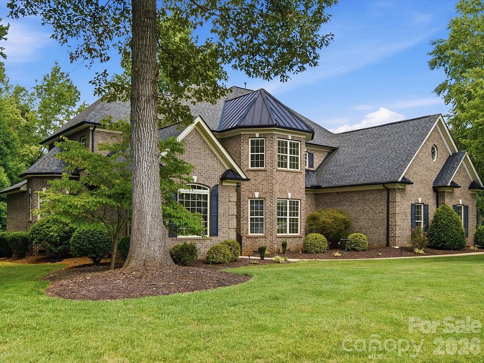 1st image of 1023 Madras Ct