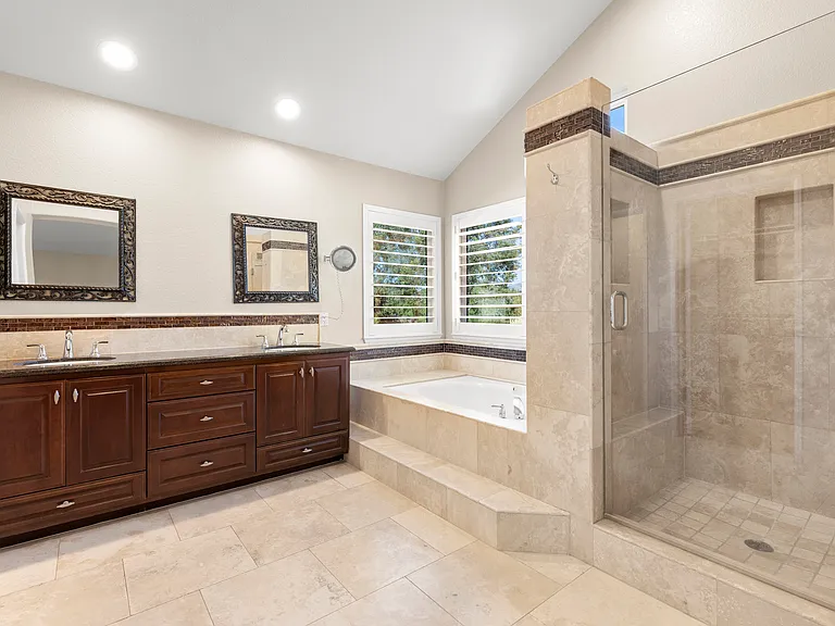 13163 Valewood Rd — Photo 20