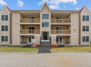 28 Randolph Dr UNIT 28, Tewksbury, MA 01876