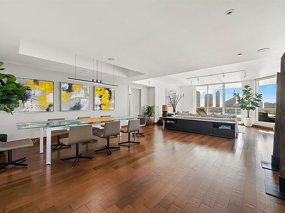 3rd image of 6000 Island Blvd APT 1208