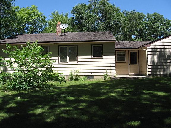 4th image of 500 1st Ave SE