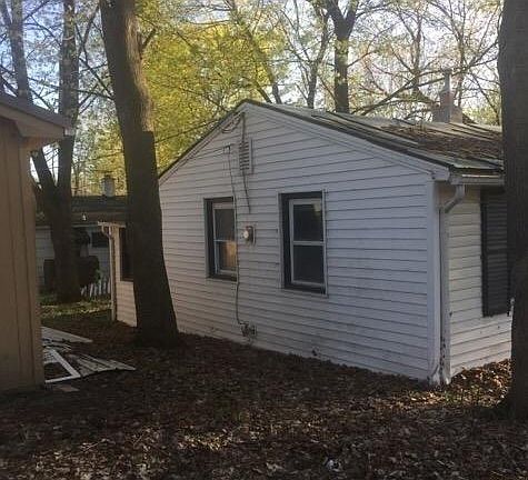 3rd image of 8505 Berkley St