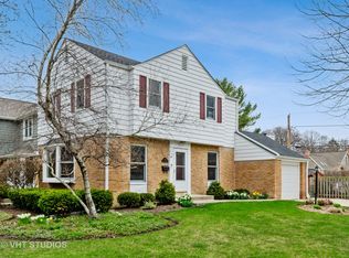 745 S Mitchell Ave, Arlington Heights, IL 60005