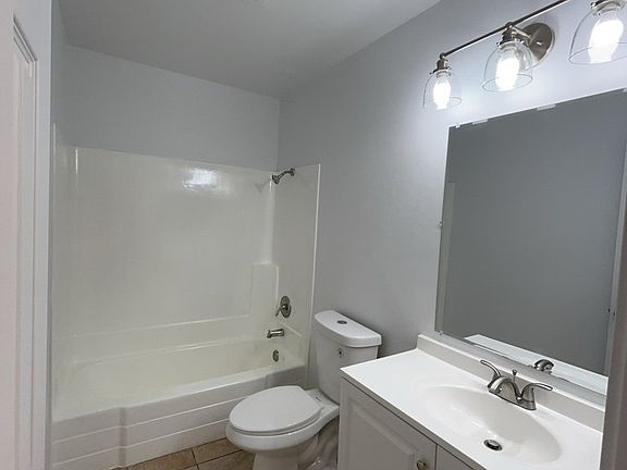 5th image of 2856 Klinger Cir APT 4