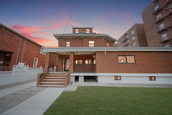 Rented by Compass | media 12