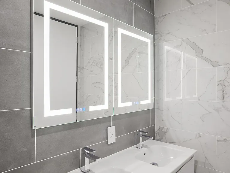 224 W 20th St #PENTHOUSE — Photo 22