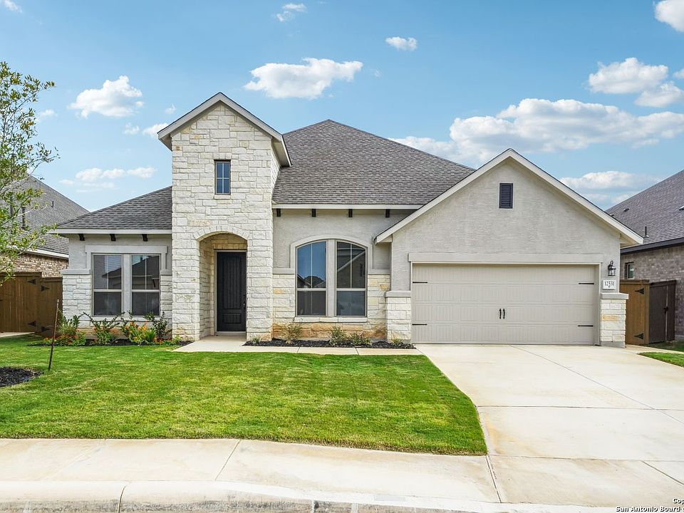 1st image of 12531 Silver Gate
