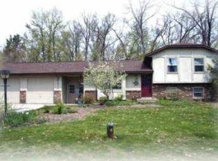 9091 Bailey Dr NE, Ada, MI 49301