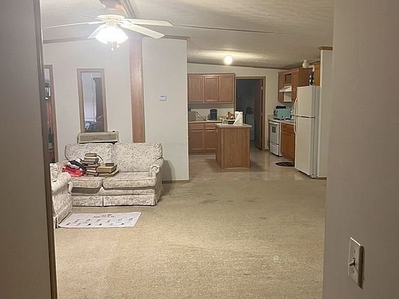 4th image of 6311 Blain Hwy