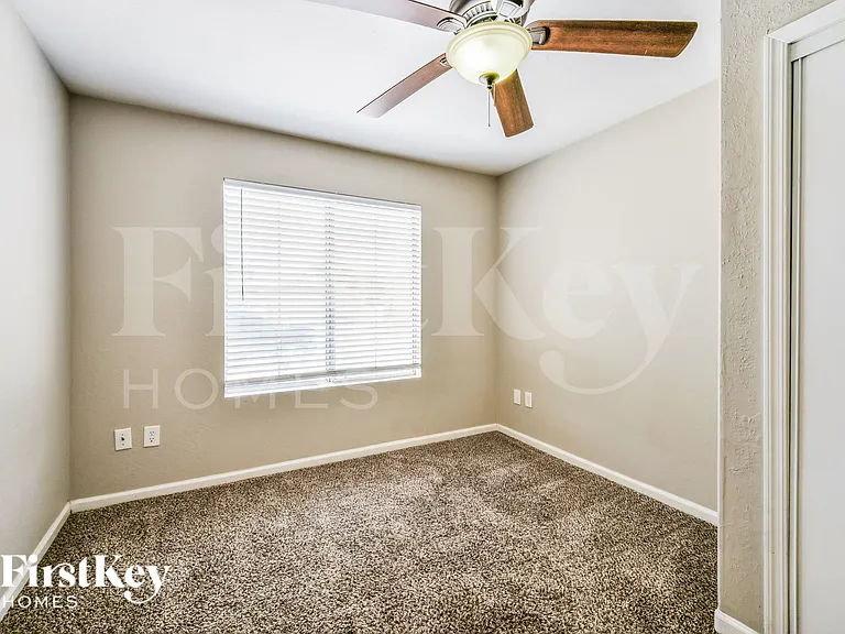 848 E Morelos St — Photo 15