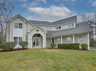 33 Rocky Woods Rd, Hopkinton, MA 01748