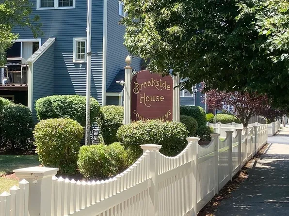 630 Princeton Blvd APT 1, Lowell, MA 01851