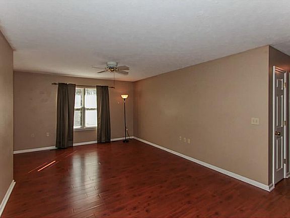 5th image of 657 Aspen Ct
