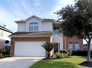 1446 Chandler Park Ln, Fresno, TX 77545