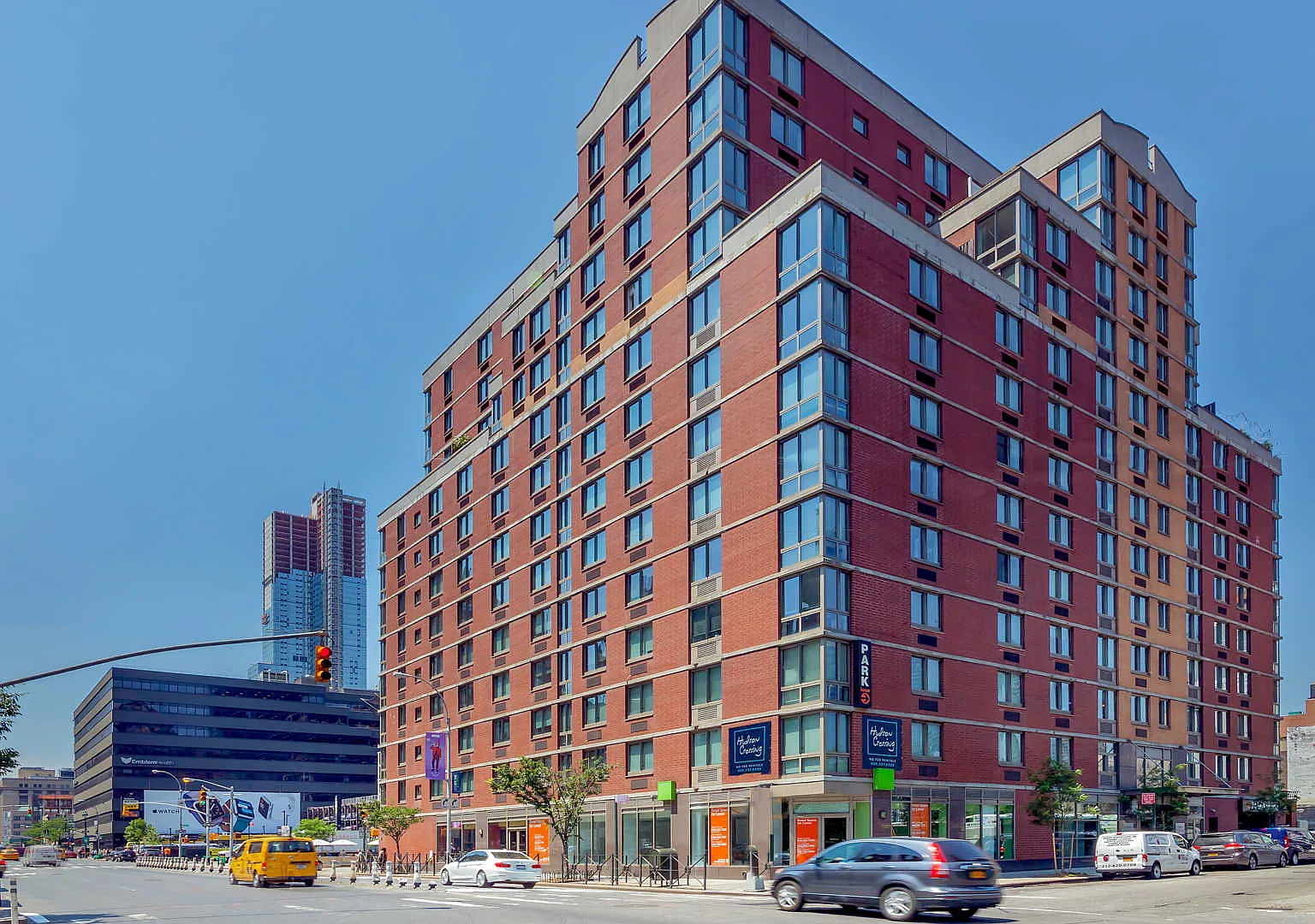 400 West 37th Street — Photo 3