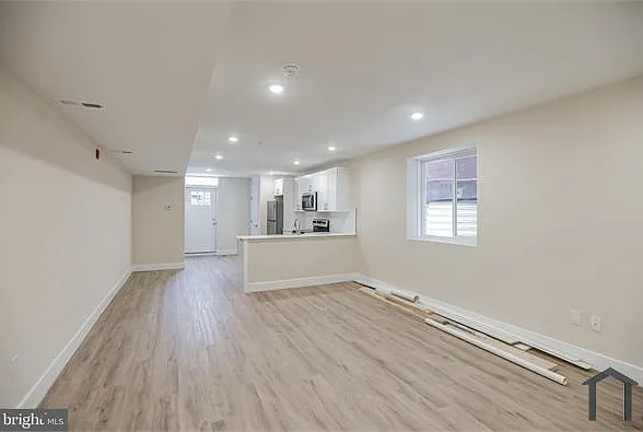 3345 N 19th St #3R — Photo 4