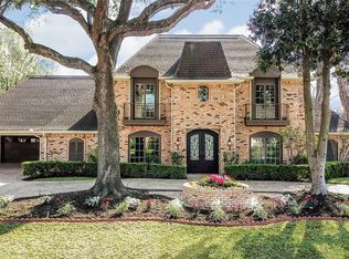 102 Pebblebrook Ct, Sugar Land, TX 77478
