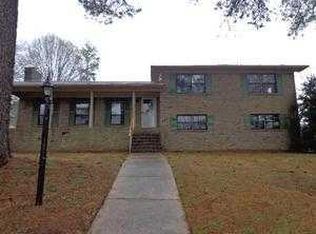 823 4th Ct, Pleasant Grove, AL 35127