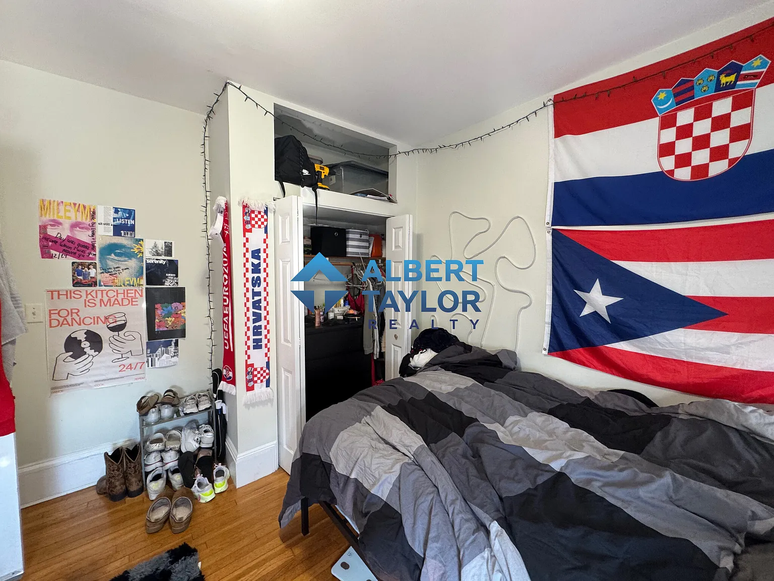 4 bed, 1.5 bath, 1200 sqft, $4,785 — Photo 4