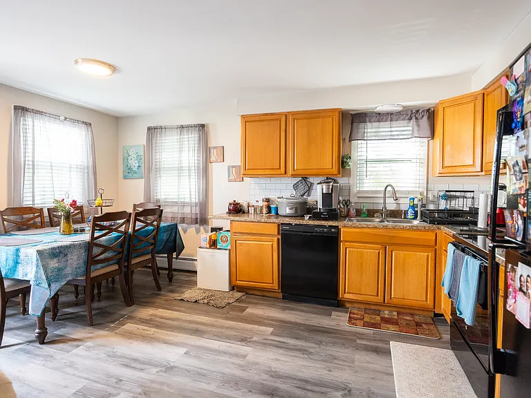 3 Benedict St #2 — Photo 6