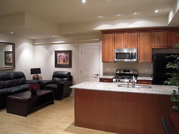 Living/Kitchen