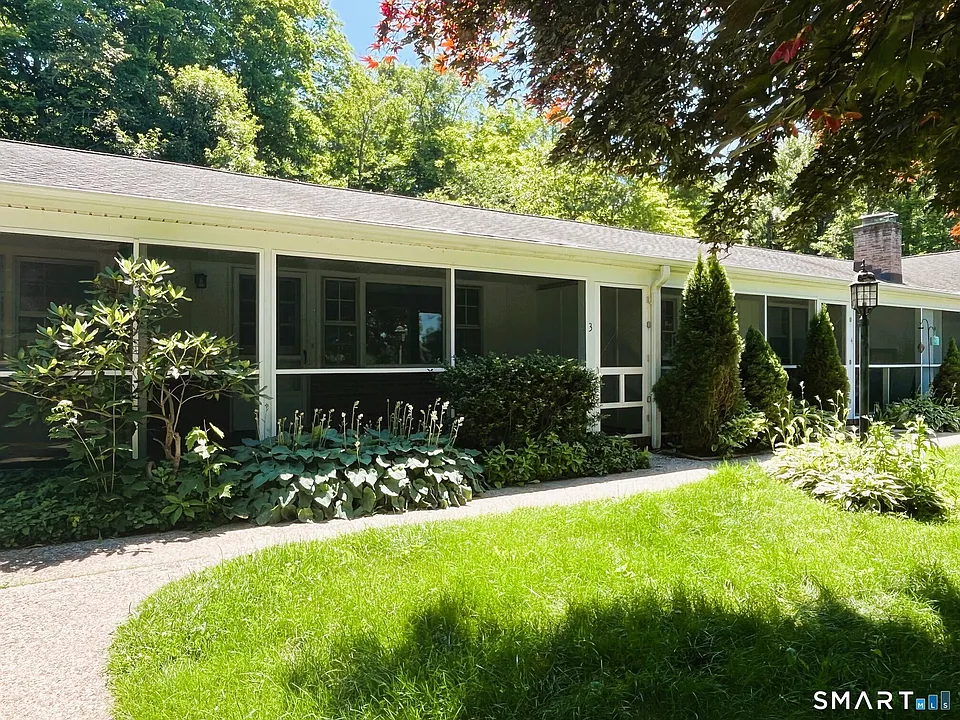 3 Arbor Dr #3