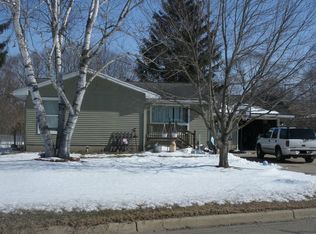 146 River Rd NW, Sparta, MI 49345