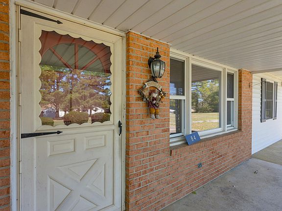 4th image of 84 Harmony Dr