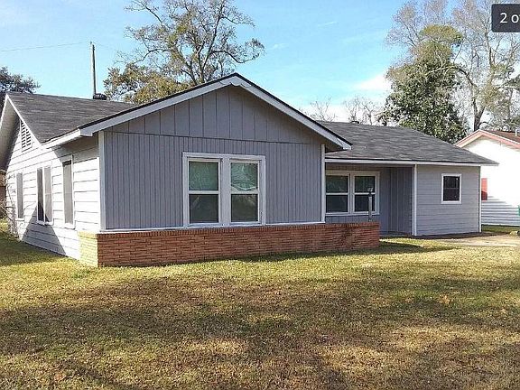 3rd image of 2317 Butler Dr