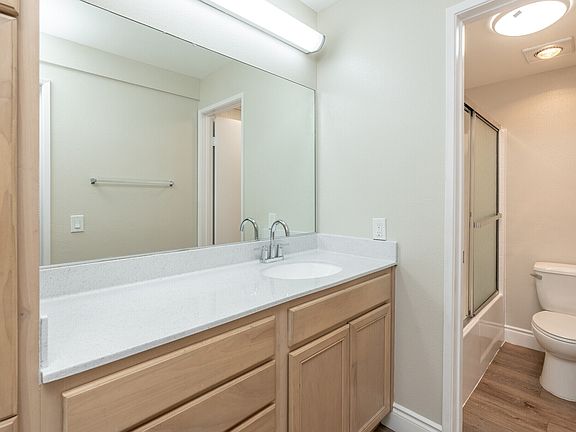 5th image of 1409 W San Bernardino Rd #166