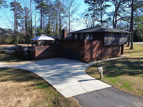 4th image of 419 Forest Lane Dr