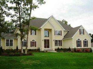 245 Mystic Dr, Egg Harbor Twp, NJ 08234