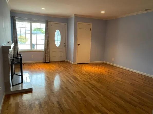 3007 Eddy St, Marina, CA 93933