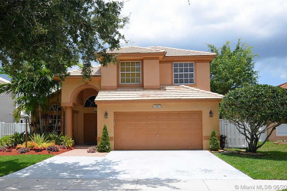 1st image of 1147 NW 144th Ter