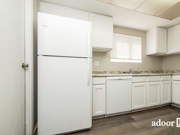 5th image of 3262 Jericho St Unit D