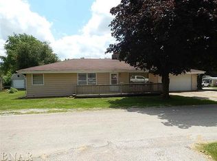 1002 E Van Buren St, Clinton, IL 61727