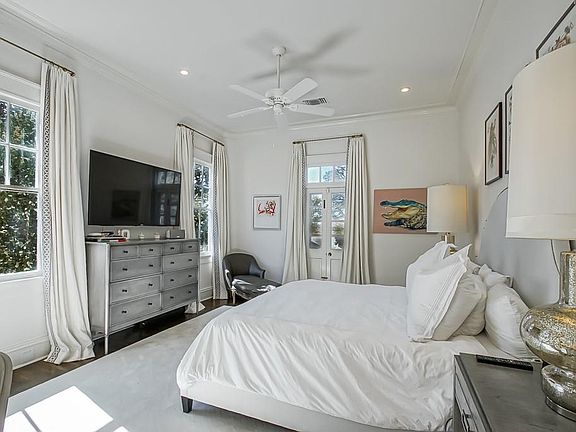 5th image of 326 Audubon Blvd